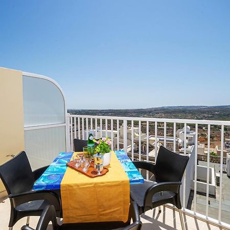 Summer Breeze Apartment With Panoramic Terrace - By Getawaysmalta Mellieħa Εξωτερικό φωτογραφία