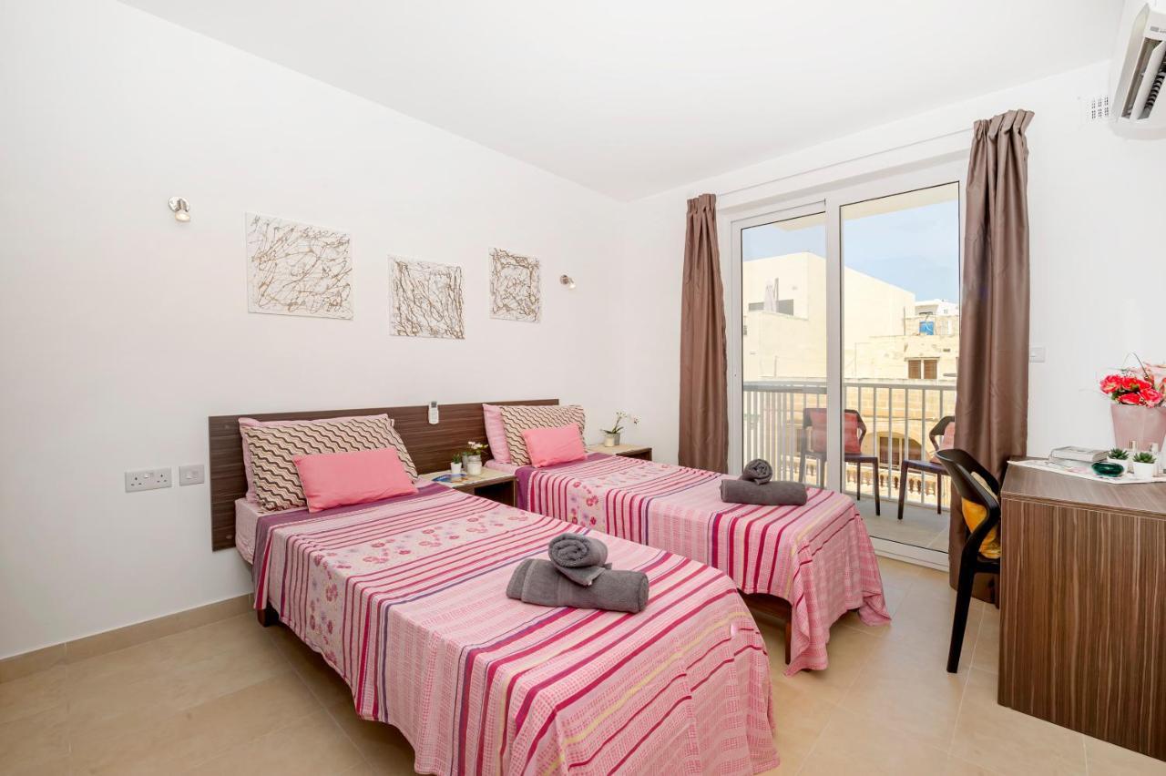 Summer Breeze Apartment With Panoramic Terrace - By Getawaysmalta Mellieħa Εξωτερικό φωτογραφία