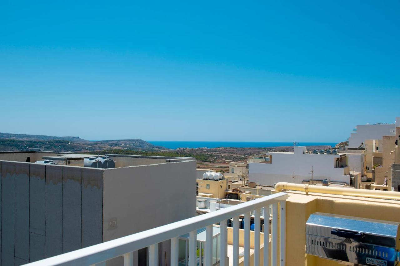 Summer Breeze Apartment With Panoramic Terrace - By Getawaysmalta Mellieħa Εξωτερικό φωτογραφία